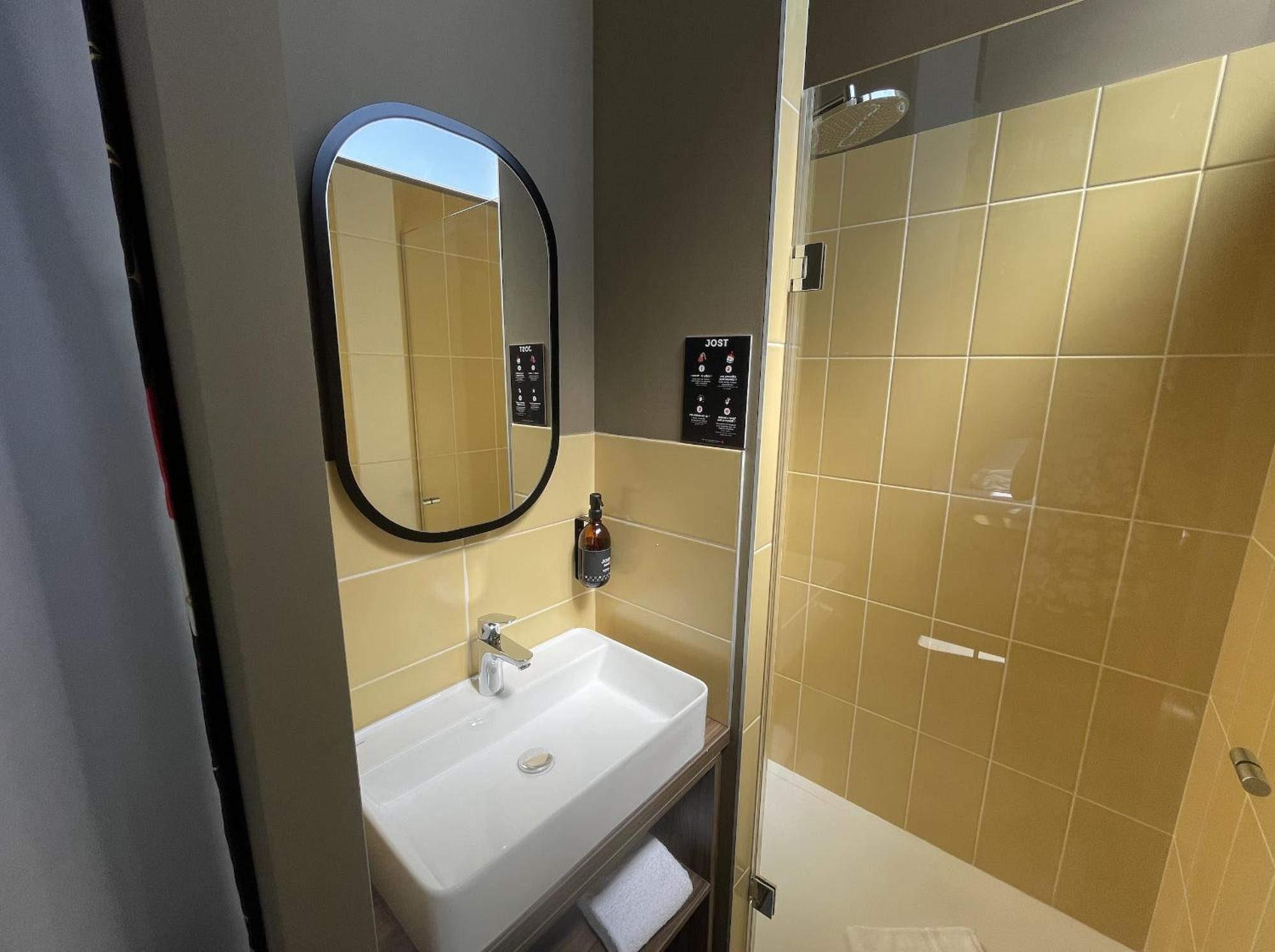 Jost Hotel Lille Centre Экстерьер фото